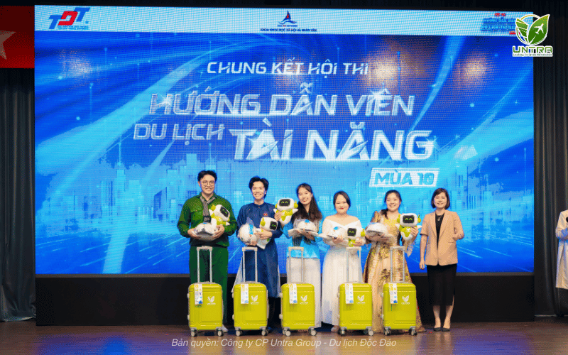 UNTRA GROUP - TDTU KHXH&NV - HƯỚNG DẪN VIÊN DU LỊCH MÙA 10